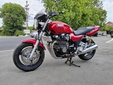 Yamaha XJR1200