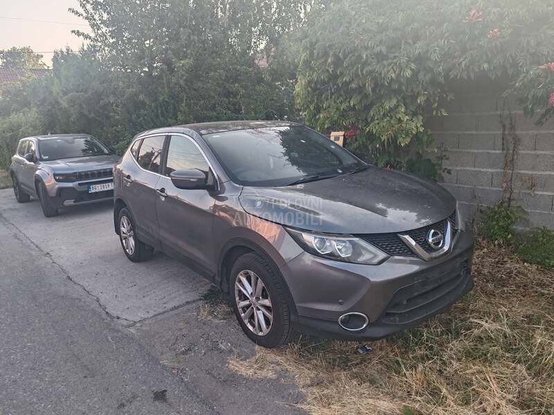 vrata qashqai j11
