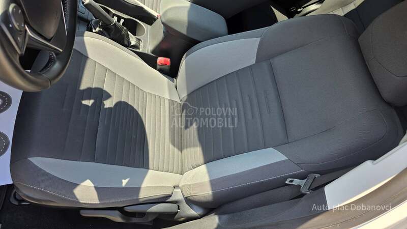 Toyota Auris 1.6 D4D Perla