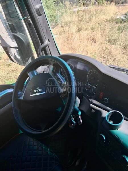MAN TGX