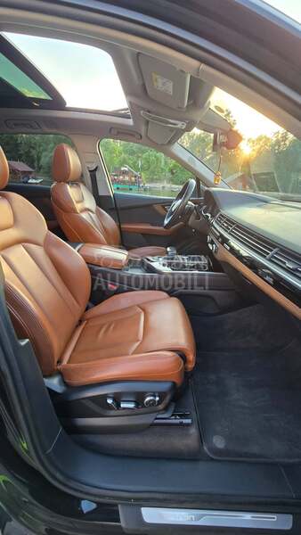 Audi Q7 3.0