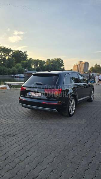 Audi Q7 3.0
