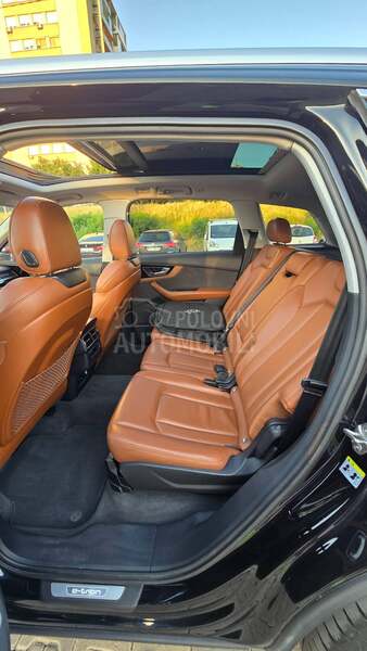 Audi Q7 3.0