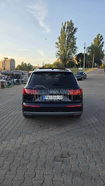 Audi Q7 3.0
