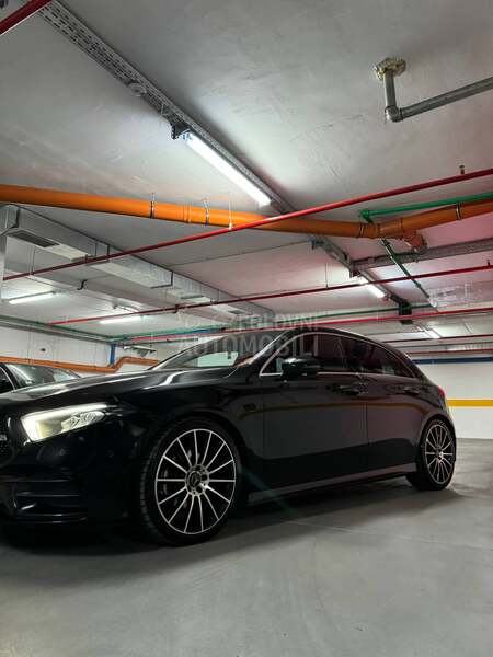 Mercedes Benz A 180 AMG