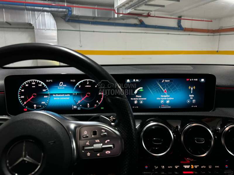 Mercedes Benz A 180 AMG