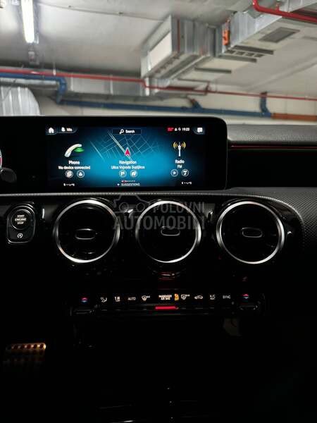 Mercedes Benz A 180 AMG