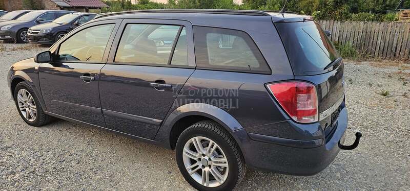 Opel Astra H 
