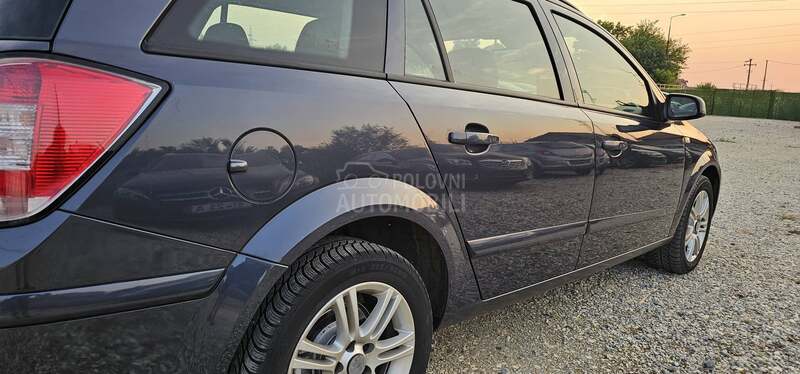 Opel Astra H 
