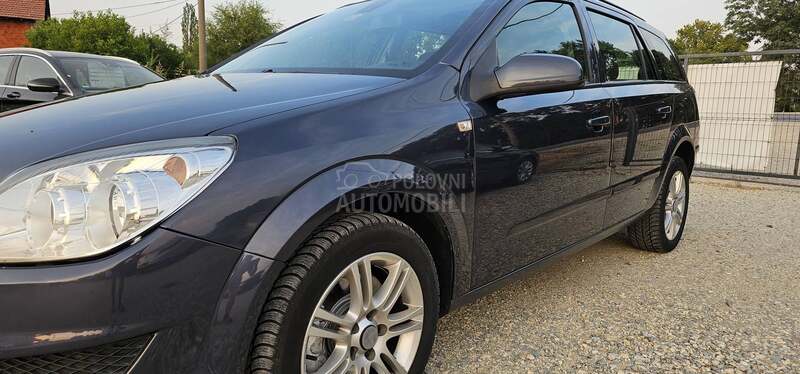 Opel Astra H 