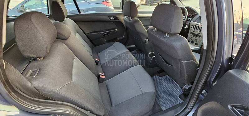 Opel Astra H 