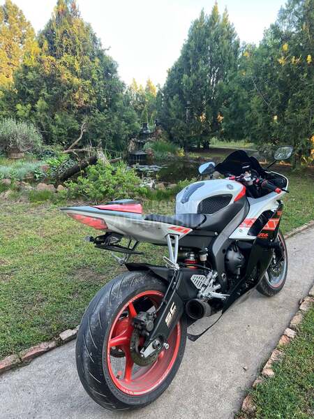 Yamaha r6