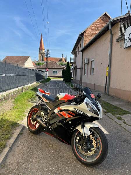 Yamaha r6