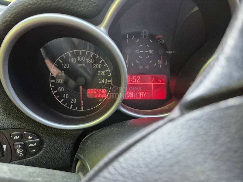 Alfa Romeo 147 