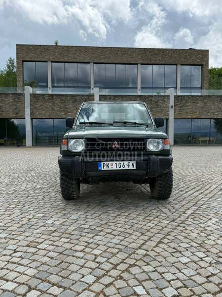 Mitsubishi Pajero 
