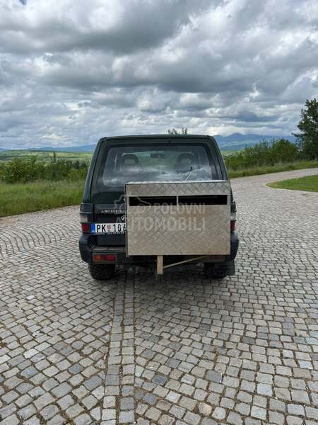 Mitsubishi Pajero 