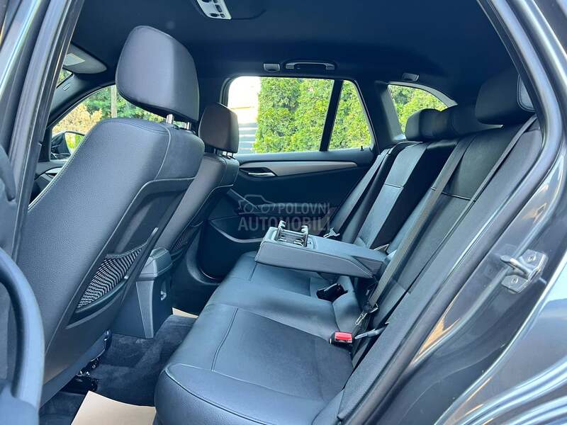 BMW X1 2.0Xdrive//M-PAKET//