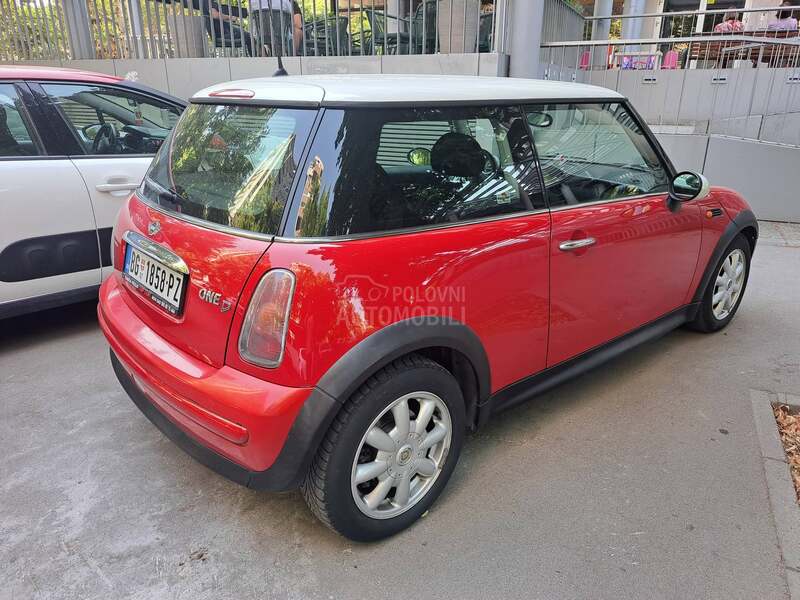 MINI One 