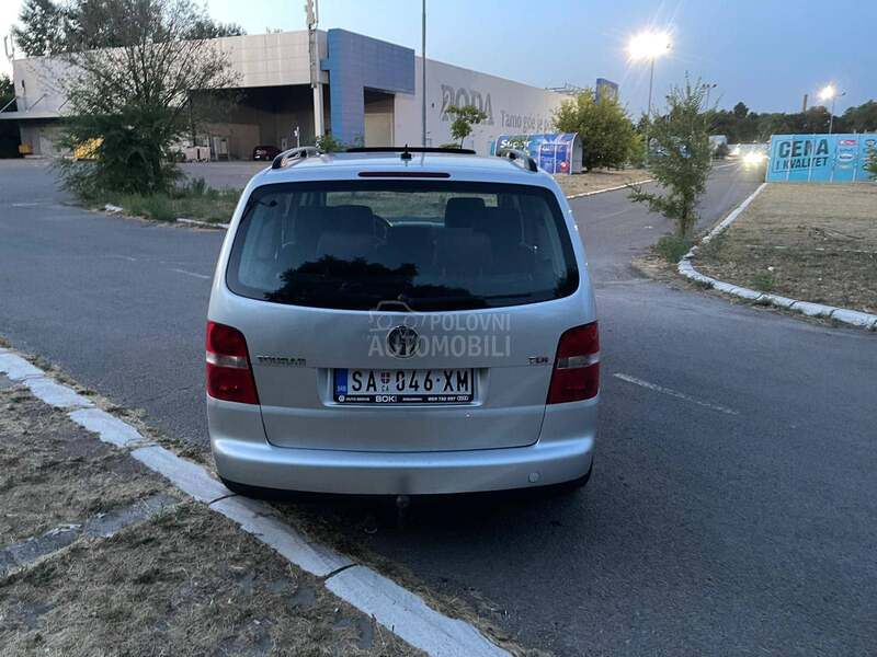 Volkswagen Touran 2.0TDI HIGIH LINE