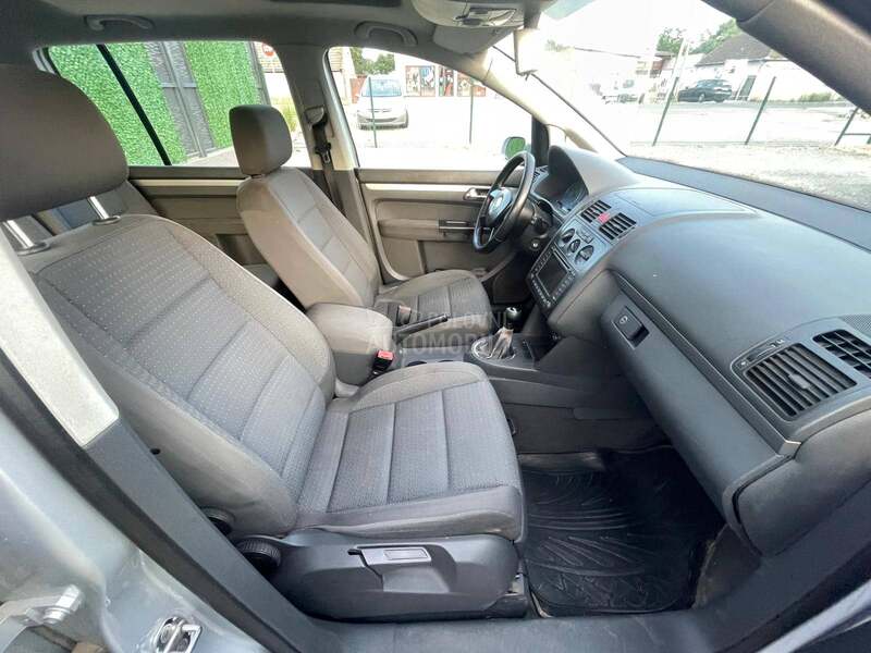 Volkswagen Touran 2.0TDI HIGIH LINE