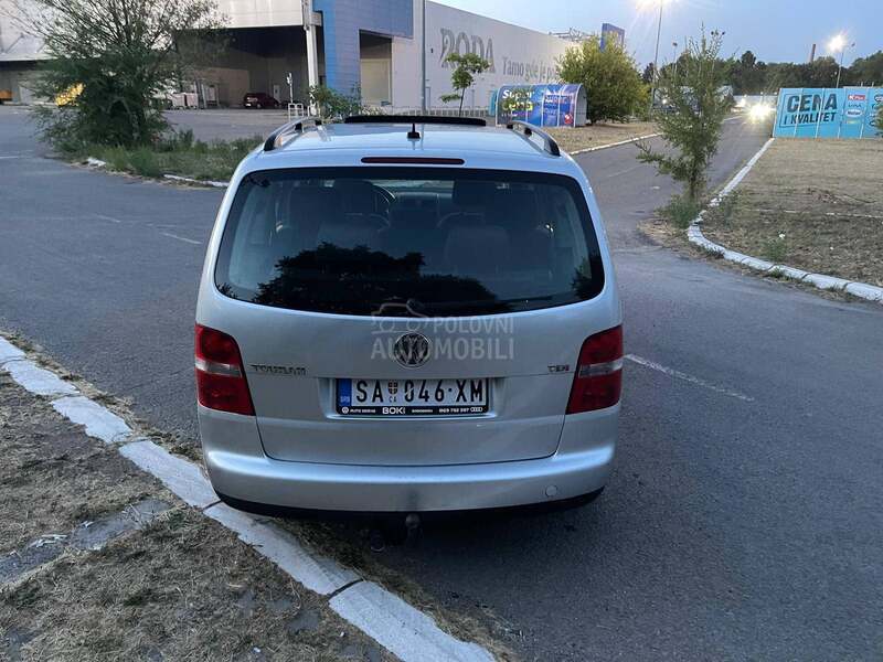 Volkswagen Touran 2.0TDI HIGIH LINE