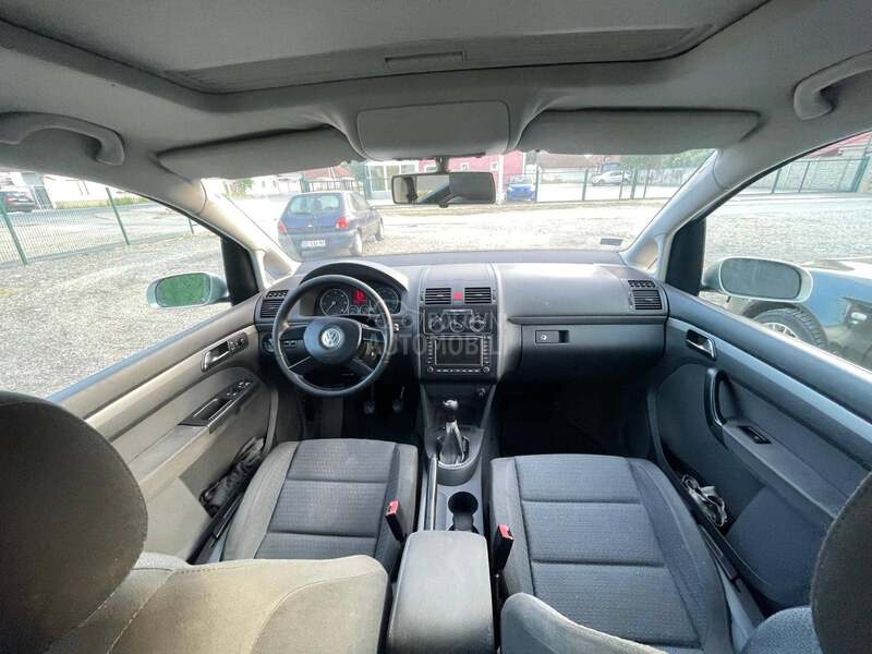 Volkswagen Touran 2.0TDI HIGIH LINE
