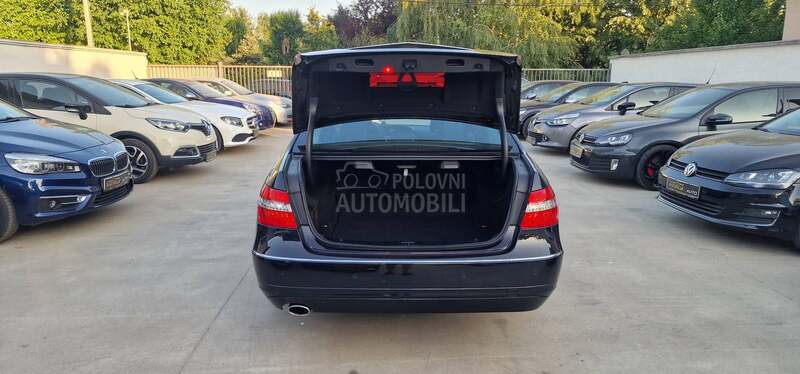 Mercedes Benz E 200 AVANTGARDE