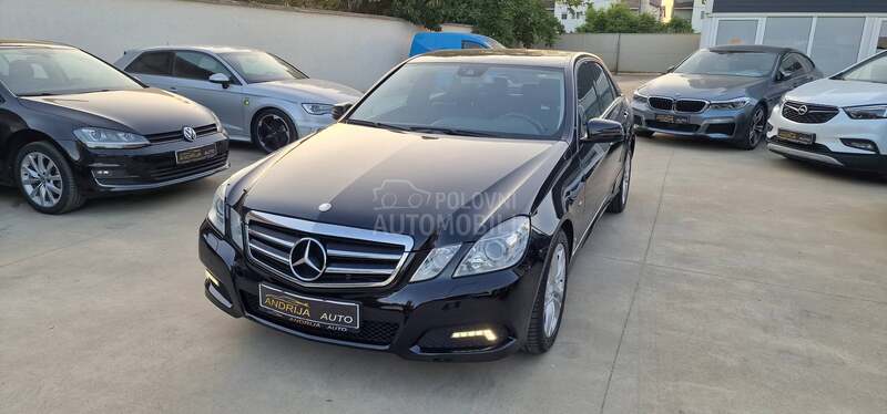 Mercedes Benz E 200 AVANTGARDE