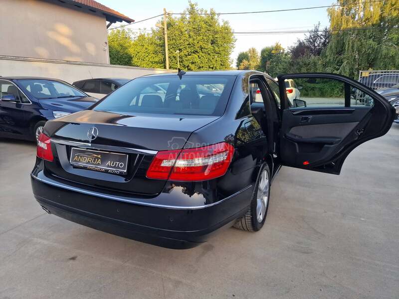 Mercedes Benz E 200 AVANTGARDE