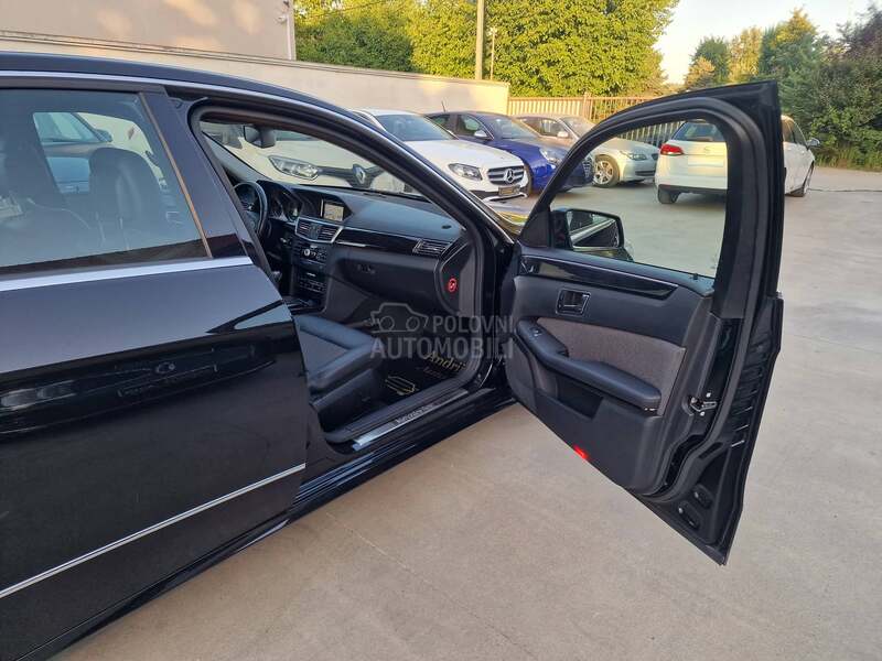 Mercedes Benz E 200 AVANTGARDE