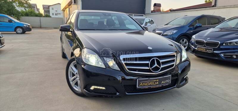 Mercedes Benz E 200 AVANTGARDE