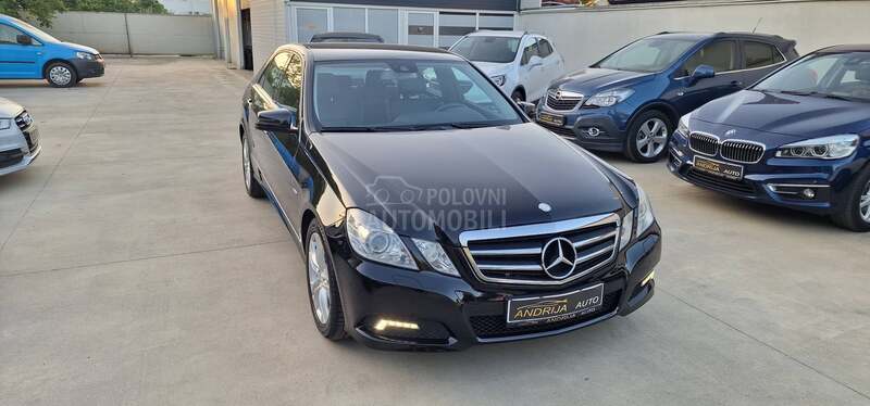 Mercedes Benz E 200 AVANTGARDE