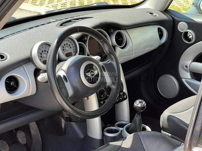 MINI Cooper UV0Z SWlSS
