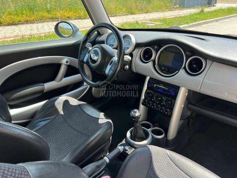 MINI Cooper UV0Z SWlSS