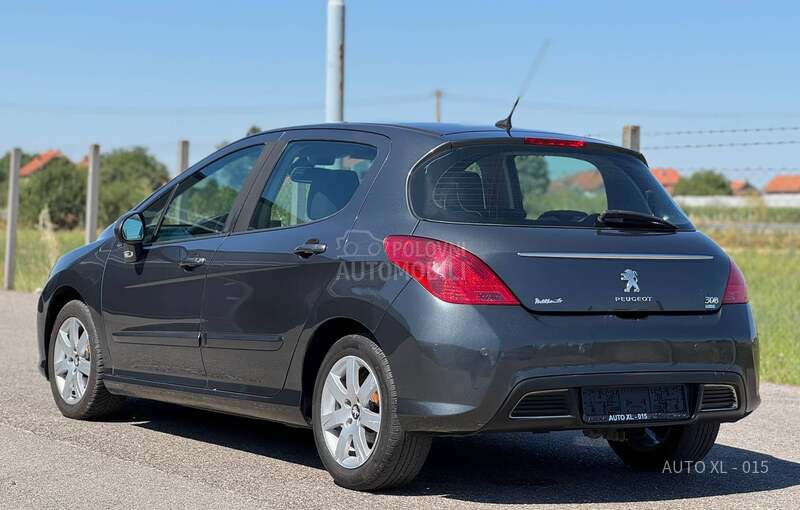 Peugeot 308 1.6 HDI / NAV / PANO