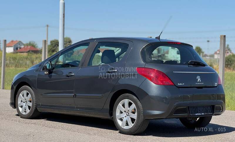 Peugeot 308 1.6 HDI / NAV / PANO