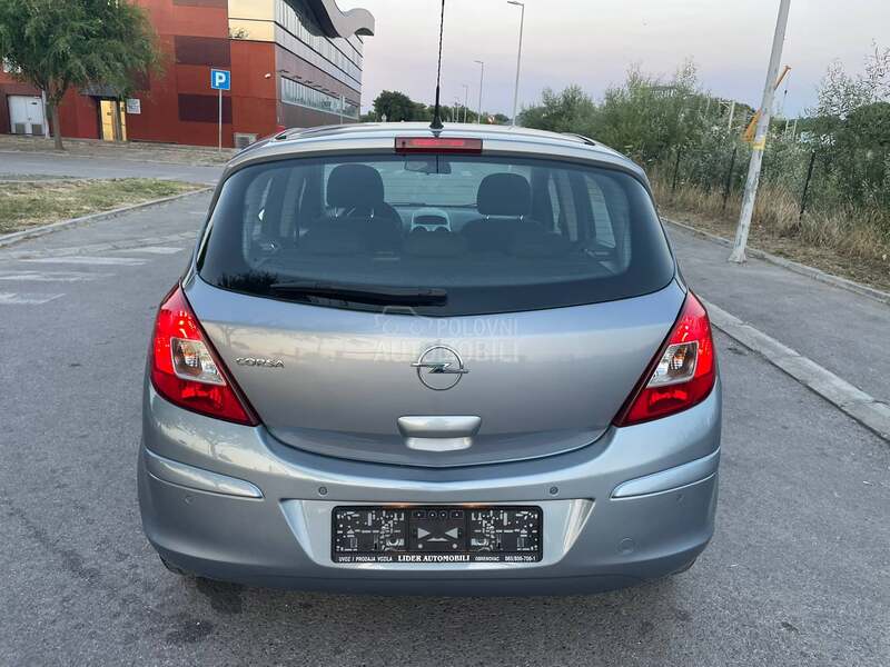 Opel Corsa D 1.2 16 V