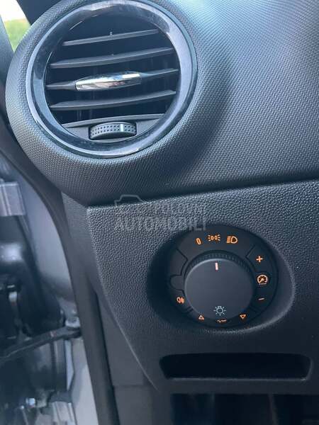 Opel Corsa D 1.2 16 V
