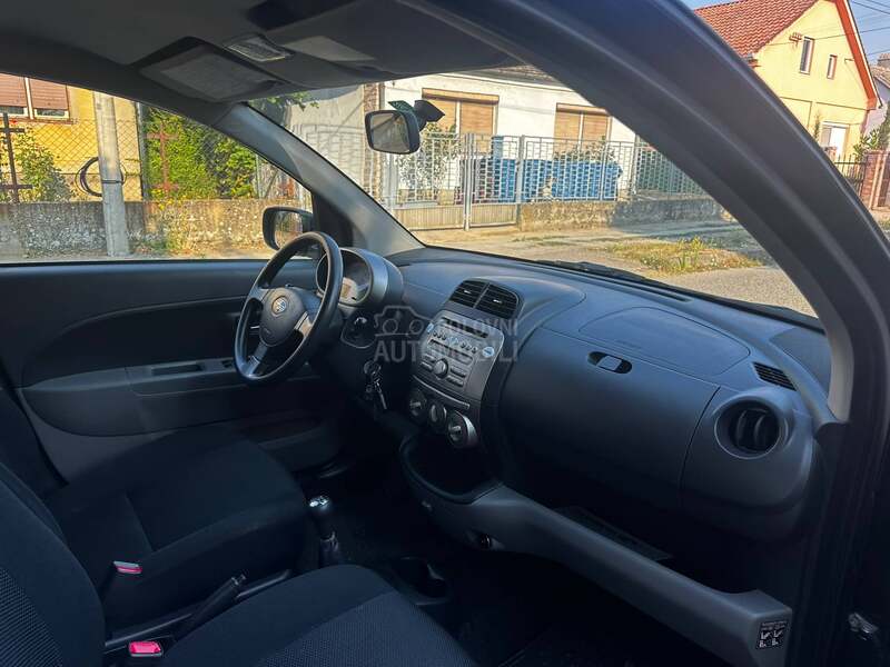 Subaru Justy 1.0 i
