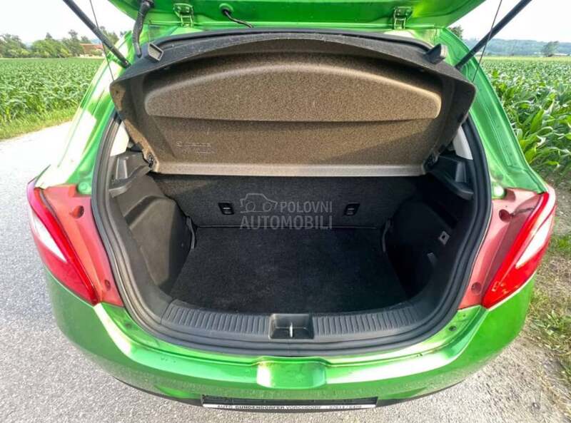 Mazda 2 