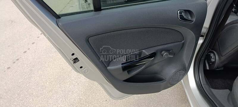 Opel Corsa D 1.4 16v