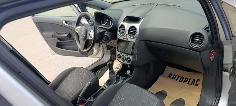 Opel Corsa D 1.4 16v
