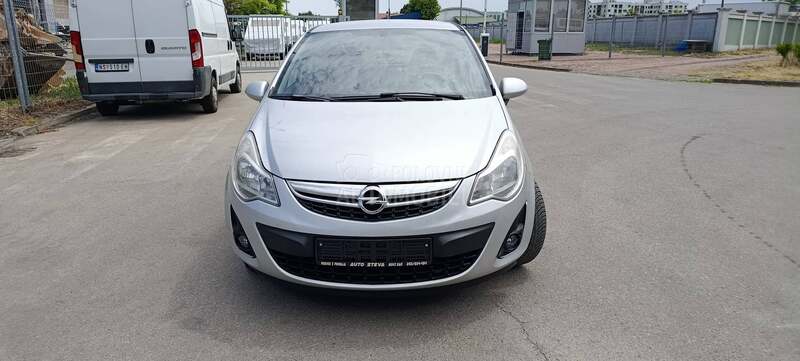 Opel Corsa D 1.4 16v