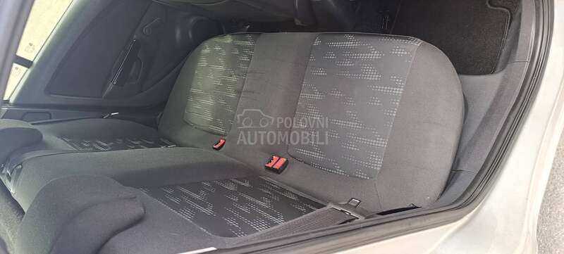 Opel Corsa D 1.4 16v