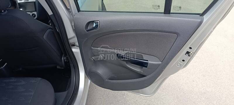 Opel Corsa D 1.4 16v