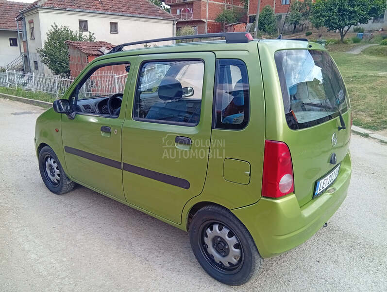 Opel Agila 1.0 B