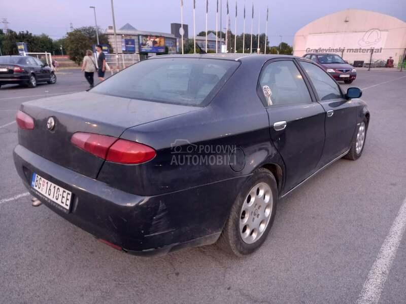 Alfa Romeo 166 