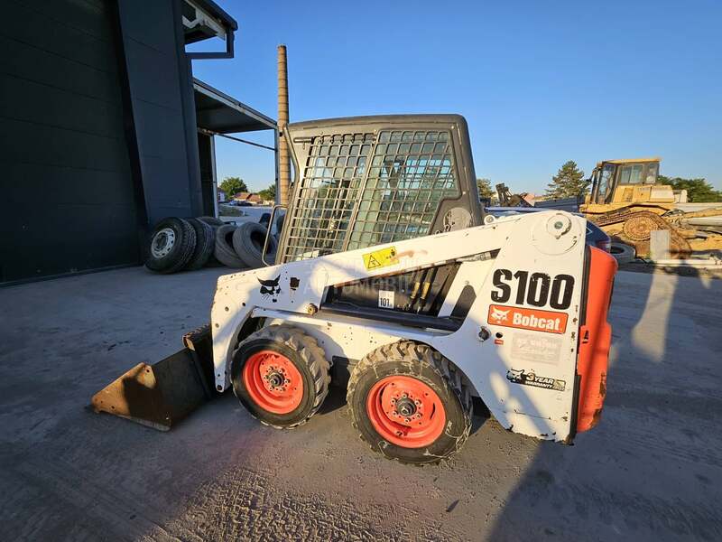 Bobcat S100