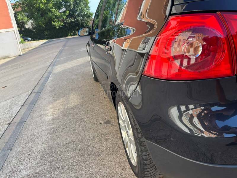 Volkswagen Golf 5 N O V reg 1 godin