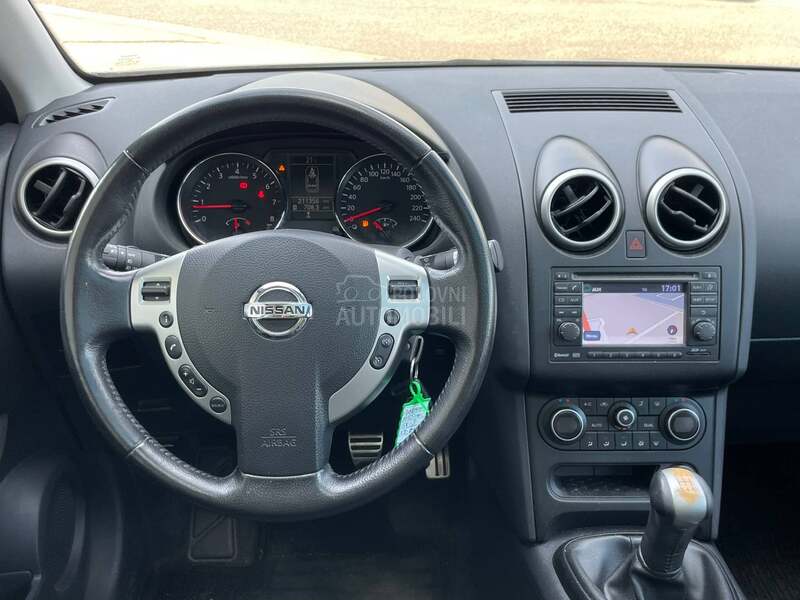 Nissan Qashqai 1.6b pano kam senz